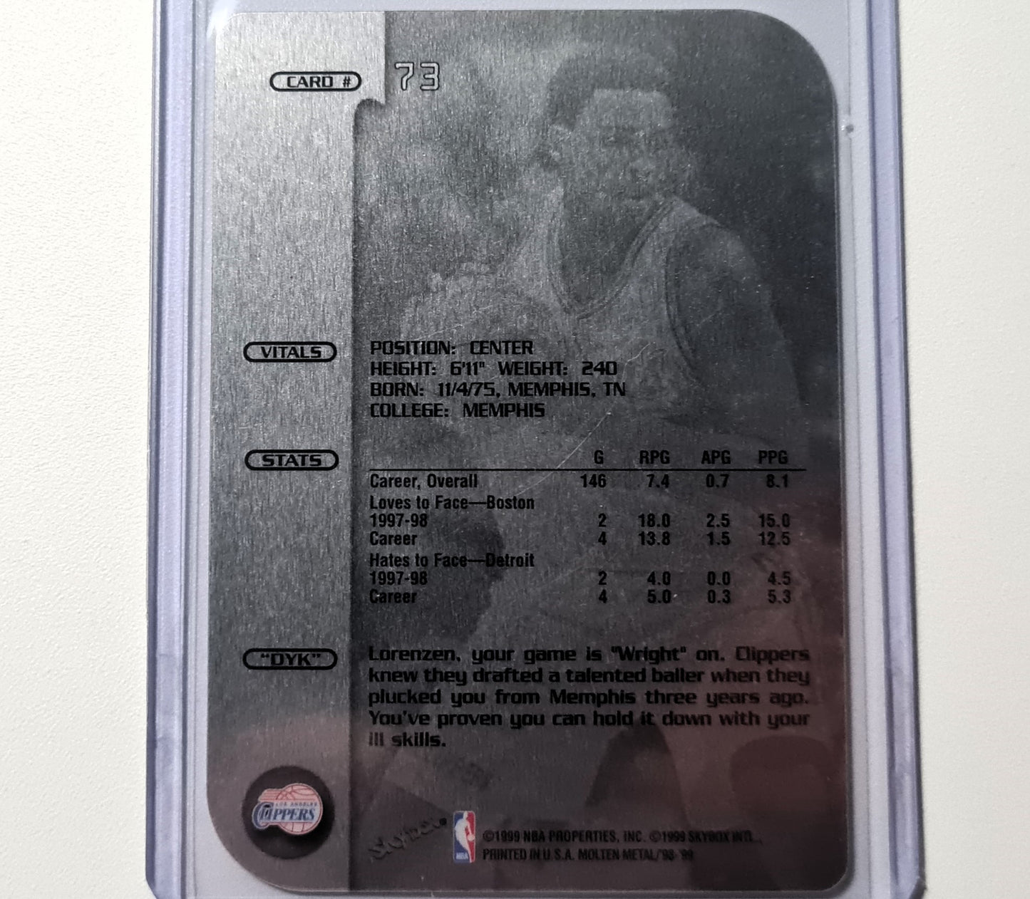 Lorenzen Wright 1999 Skybox Molten Metal Smiths Explosion gestanztes Metall #73 NBA Basketball LA Clippers mit Ärmeln