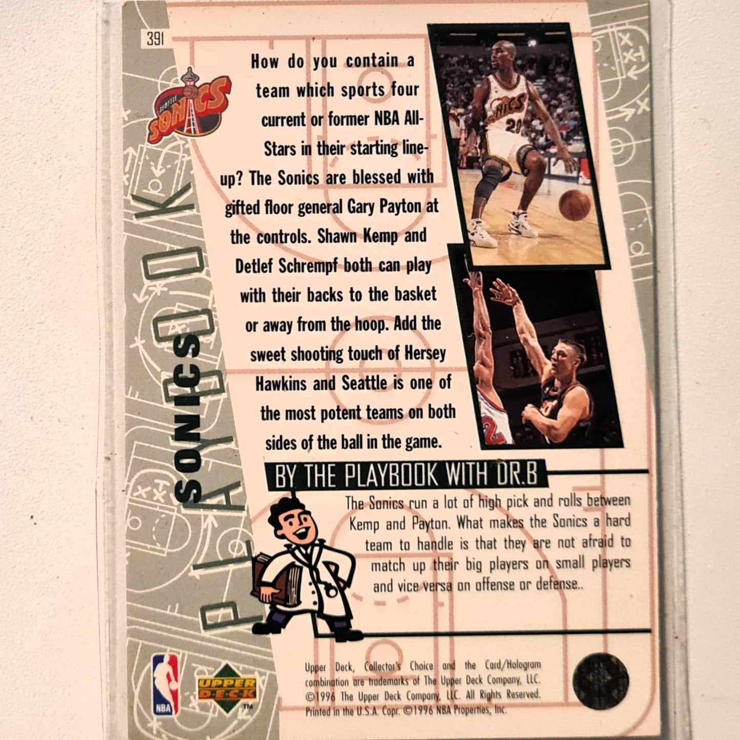 Team Squad Shawn Kemp 1996 Upper-Deck Playbook #391 NBA Basketball Seattle super sonics Excellent sleeved
