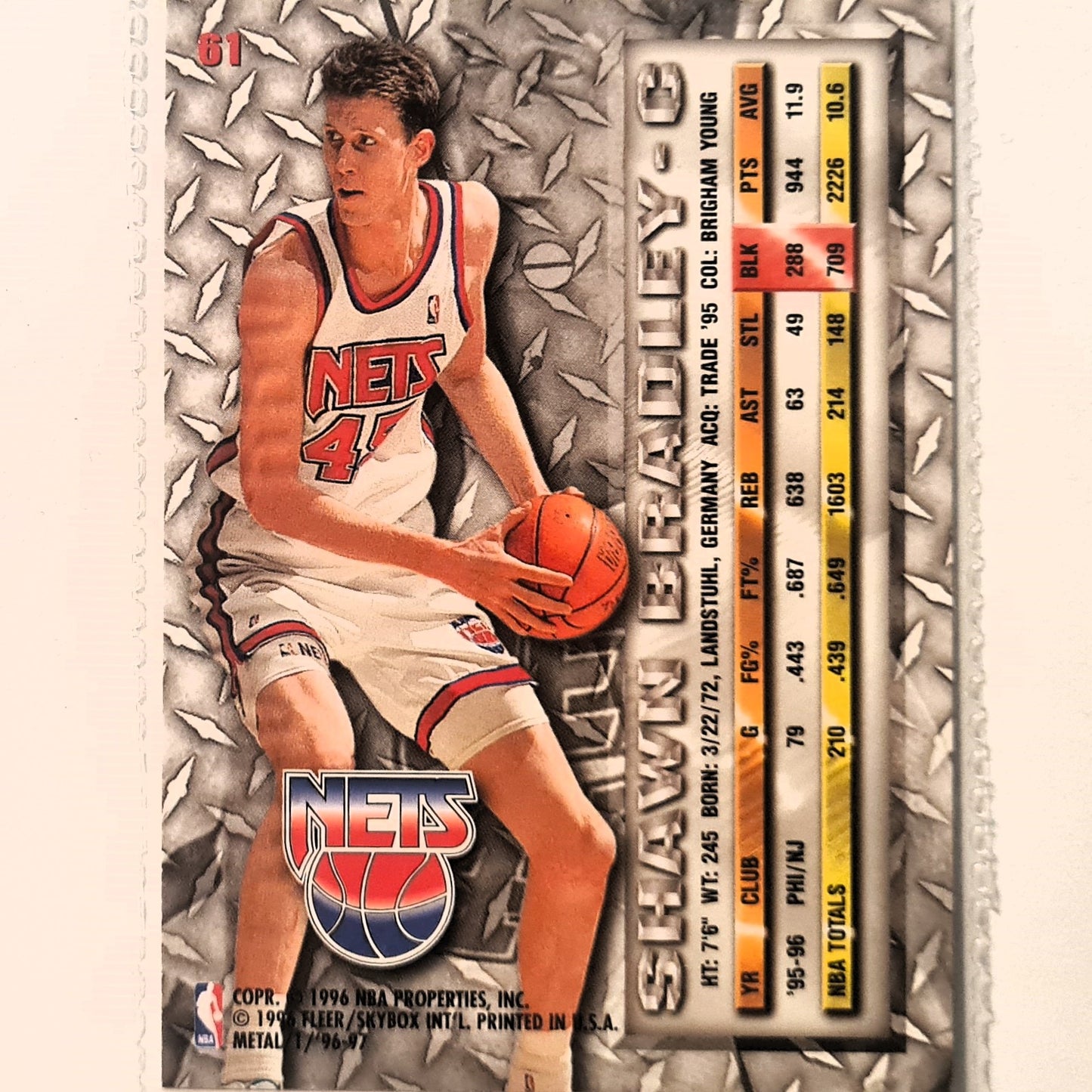 Shawn Bradley 1996 Fleer metal 96-97 #61 NBA Basketball New Jersey Nets Excellent sleeved