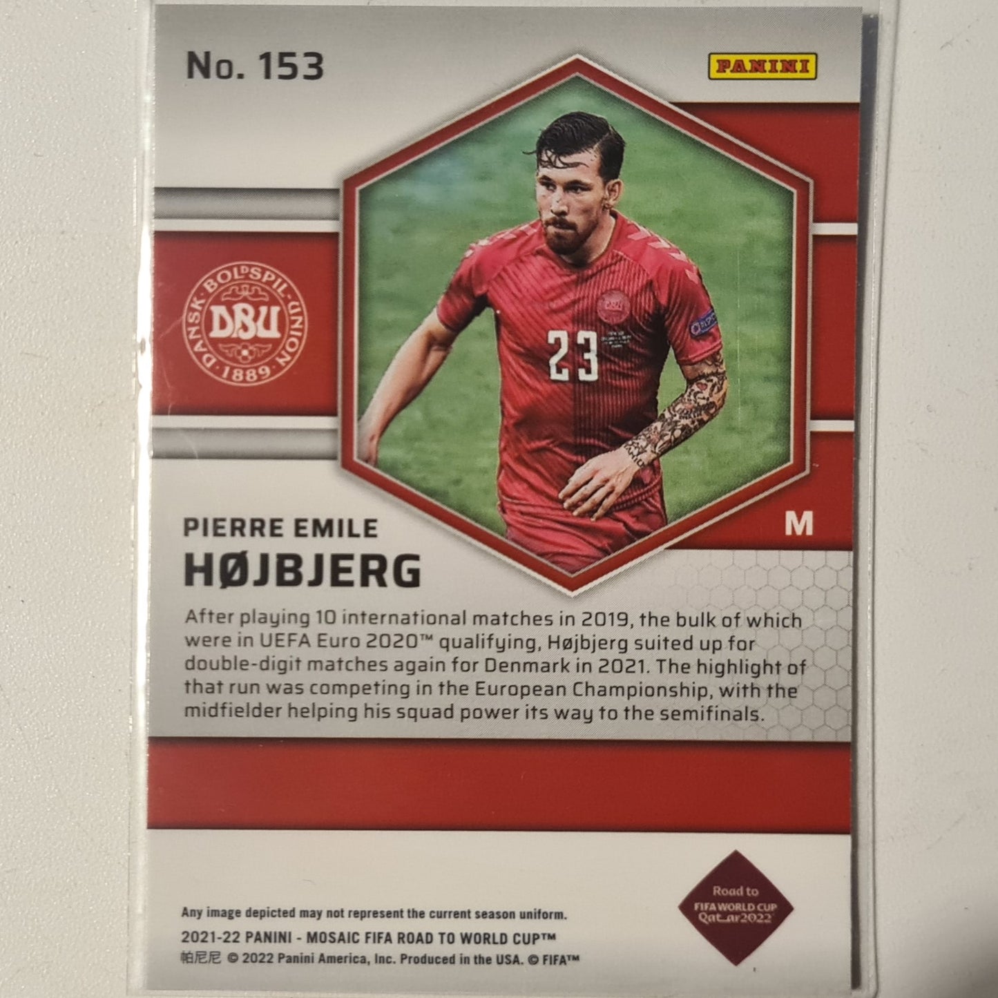 Pierre Emile Hojbjerg 2021-22 Panini Mosaic FIFA road to world cup #153 Soccer Denmark EX- Mint Sleeved