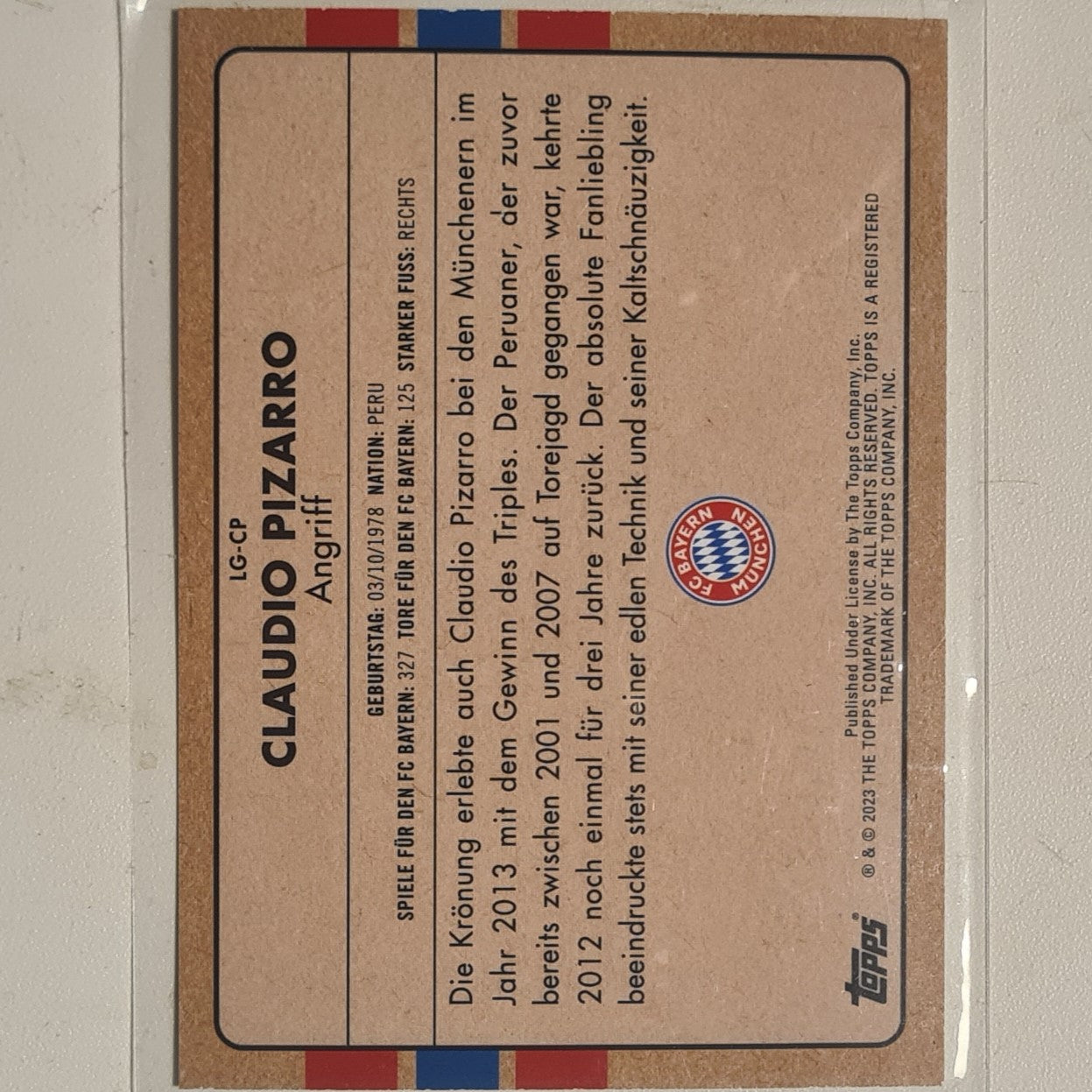 Claudio Pizarro Topps 2023 Bayern Munich German issue set refractor LG-CP football mint sleeved