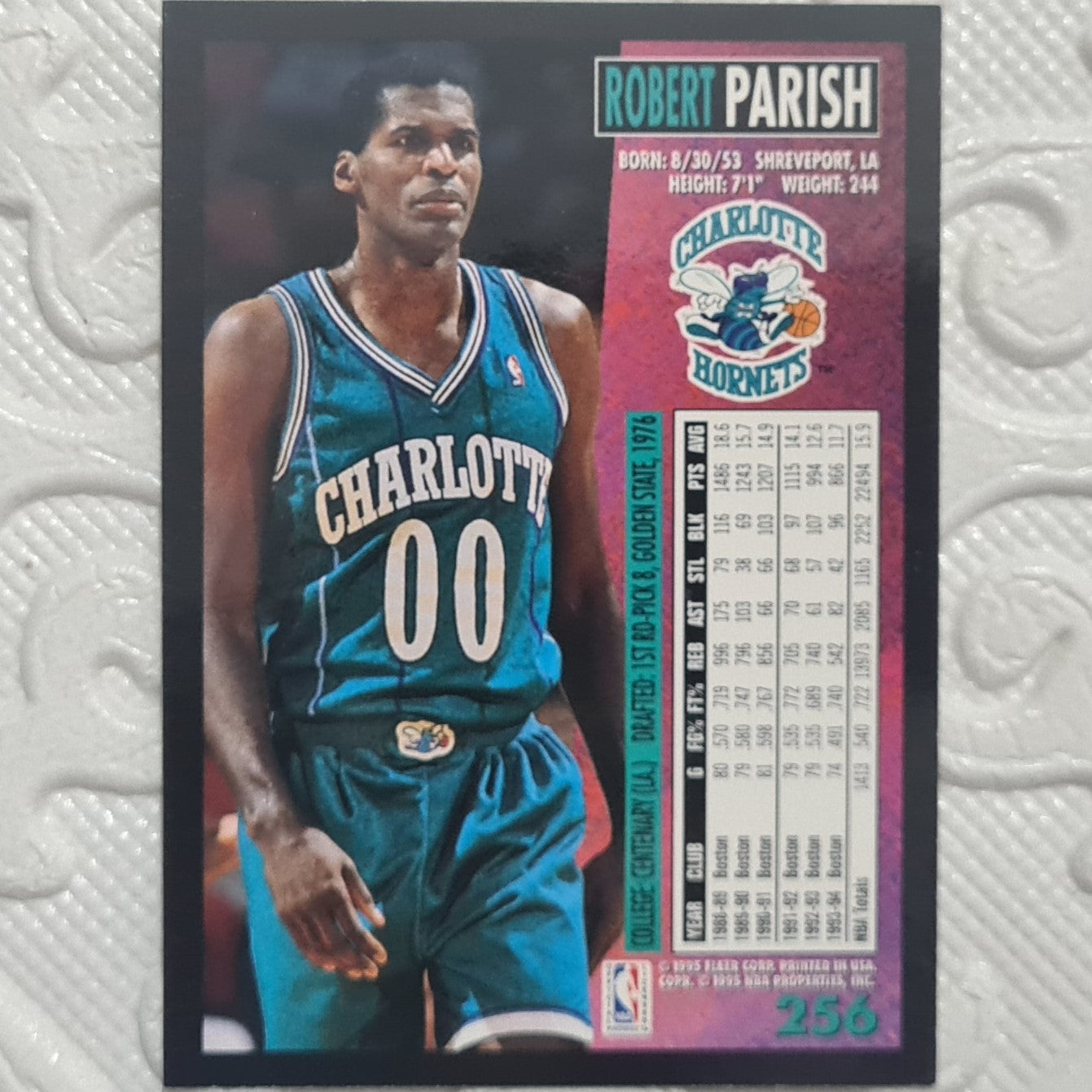 Robert Parish 1995 Fleer 94-95 bronze splash #256 NBA Basketball Boston Celtics Excellent sleeved
