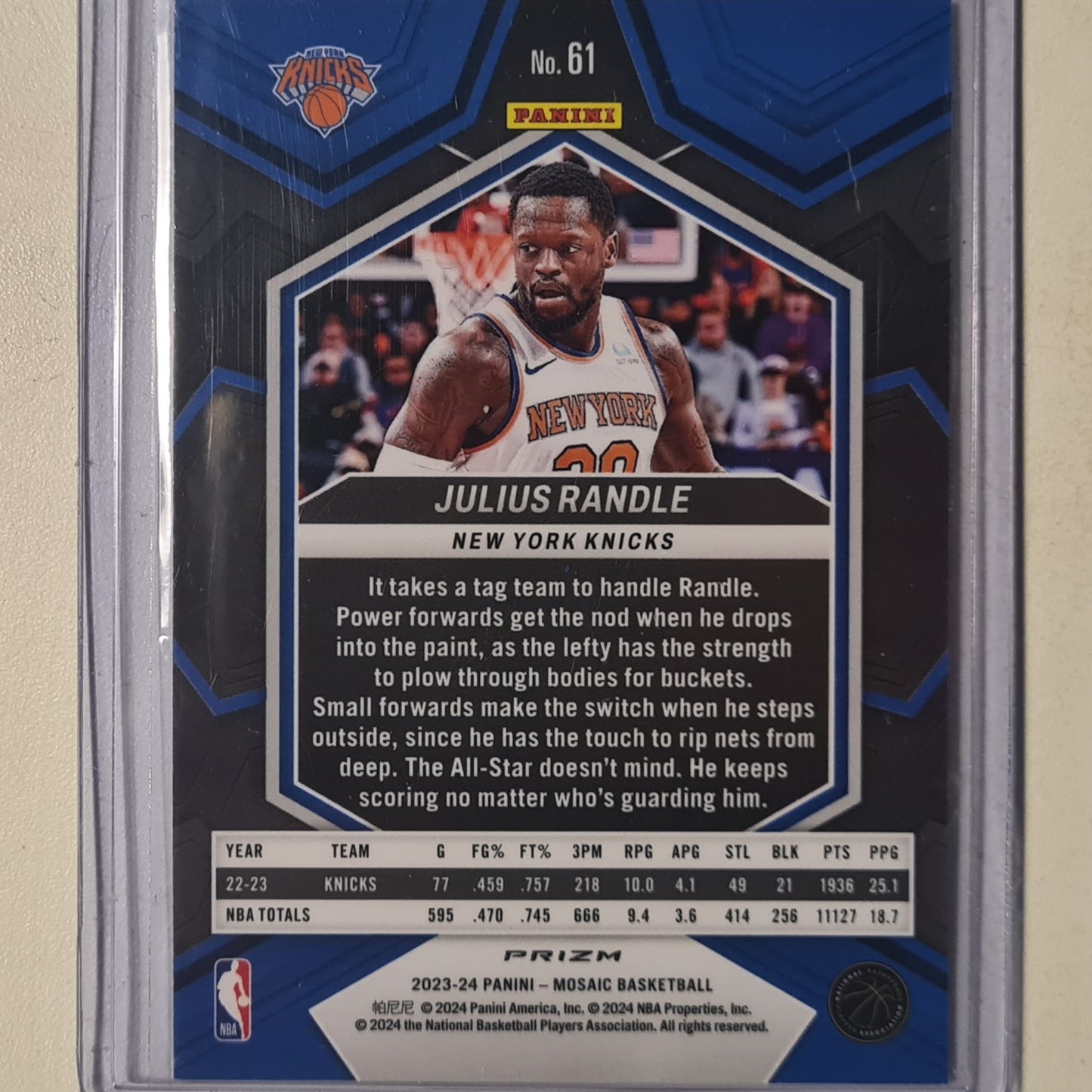 Julius Randle 2023 Panini Mosaic green Prizm #61 NBA Basketball New York Knicks mint sleeved