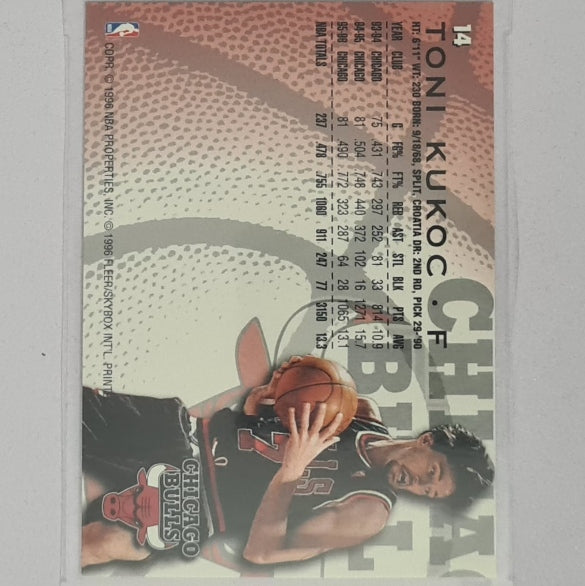 Toni Kukoc 1996 Fleer 96-97 #14 NBA Basketball Chicago Bulls excellent Sleeved