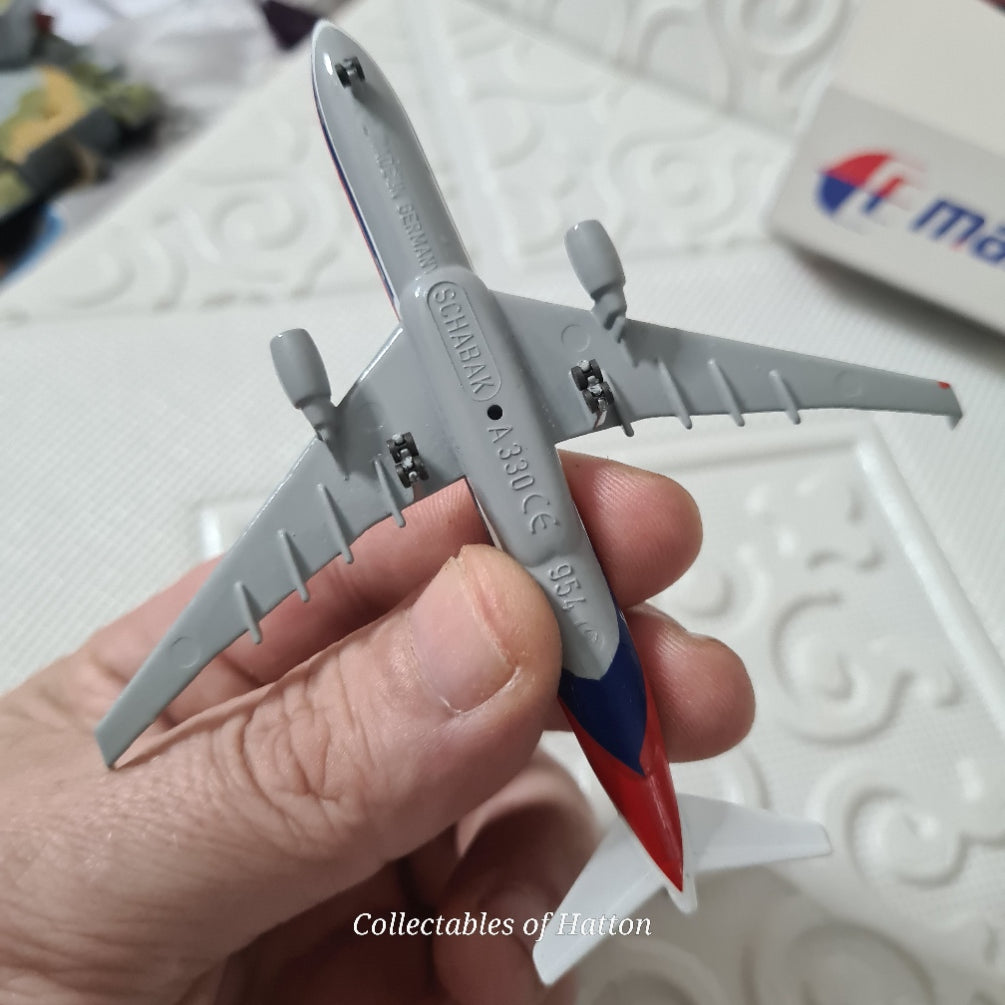 Schabak 1:600 Airbus A-330 Malaysia diecast plane boxed made in Germany excellent 954/65