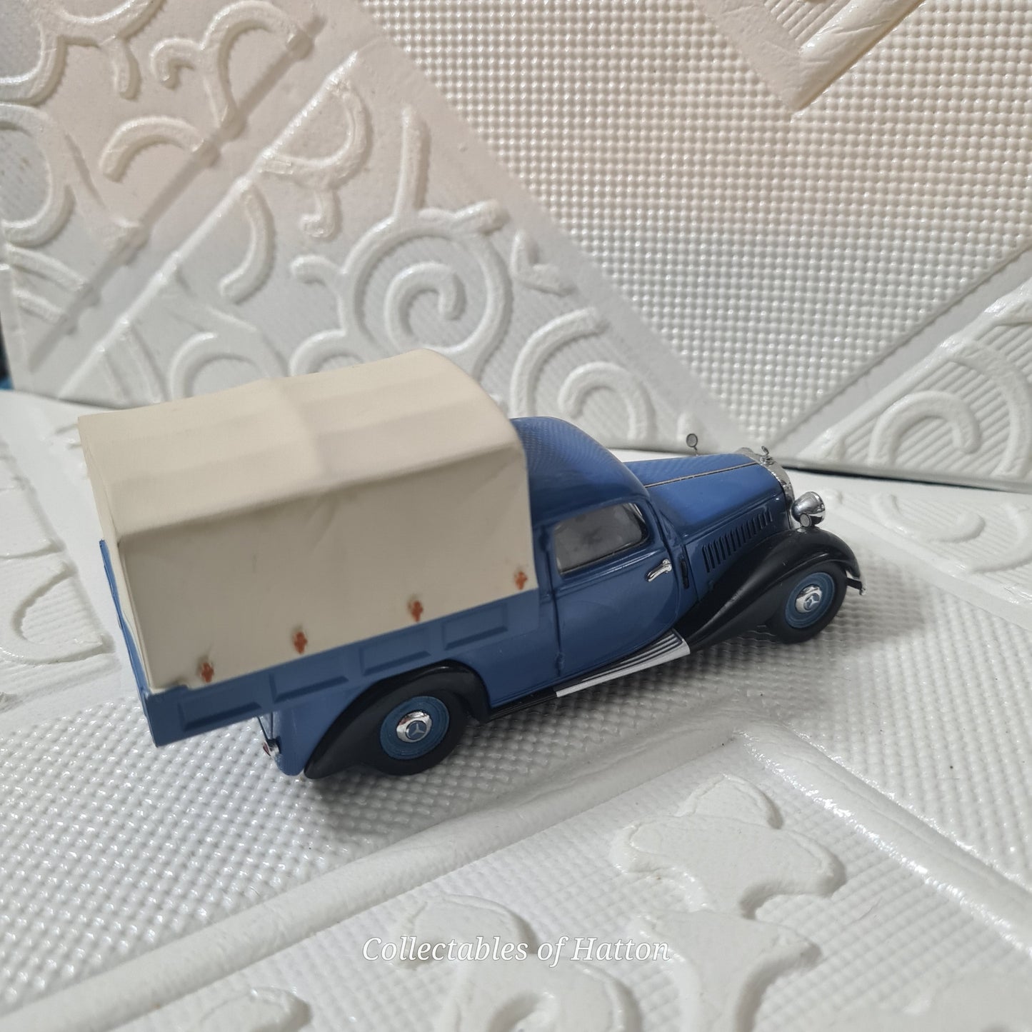 Schuco 1:43 Mercedes 170v canvas backed truck 1936 loose diecast model excellent example