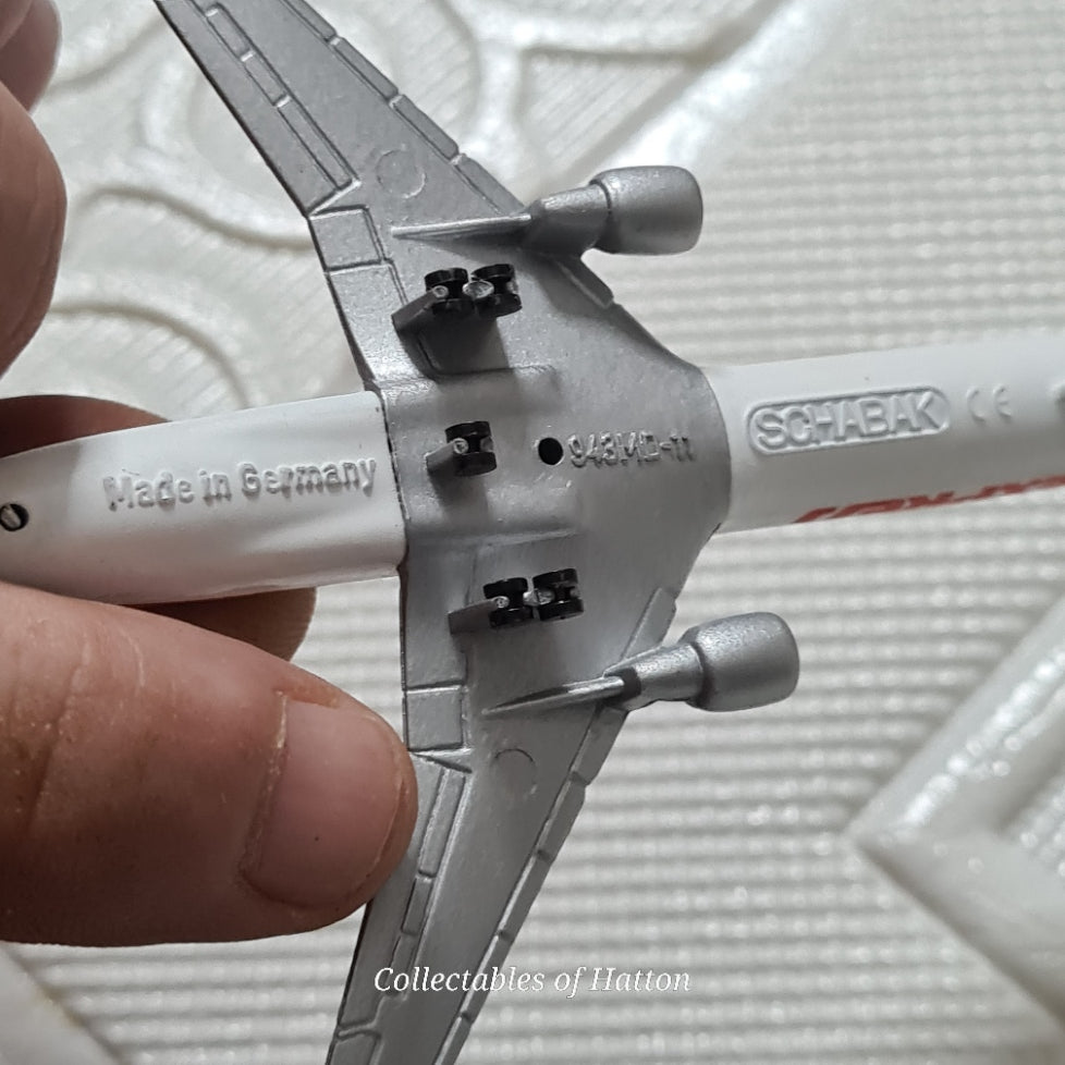 Schabak 1:600 McDonnell Douglas MD-11 Federal Express Germany diecast plane boxed 943/66