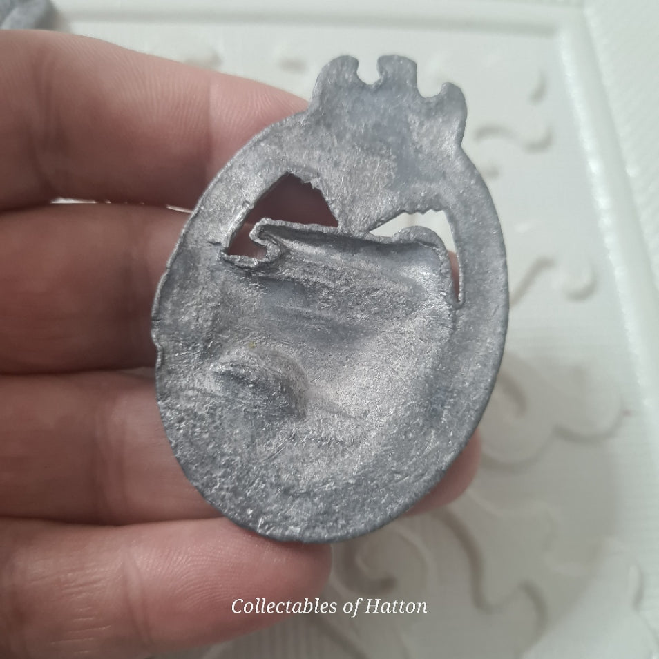 WW2 Panzer tank assault German Badge reproduction ( no pin) silver colour