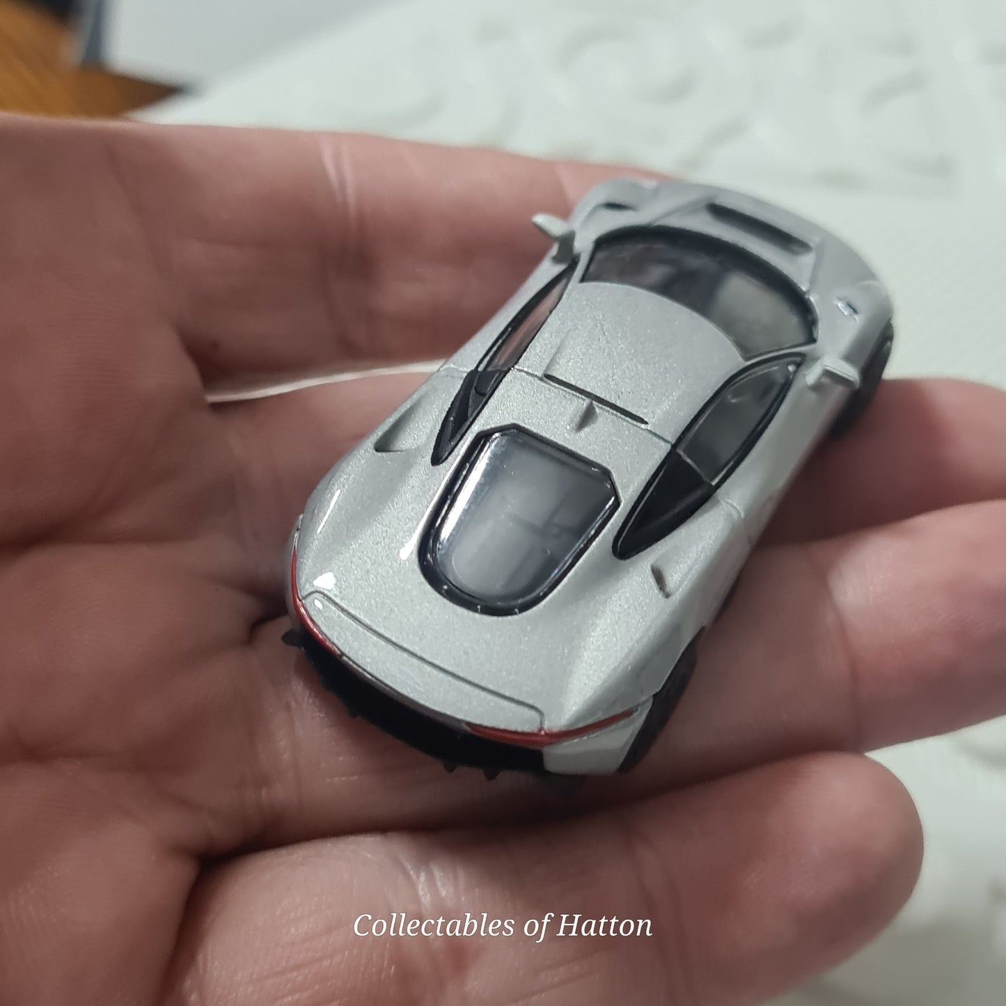 Oxford Diecast 1:76 Jaguar C-X75 metallic Silver diecast loose excellent