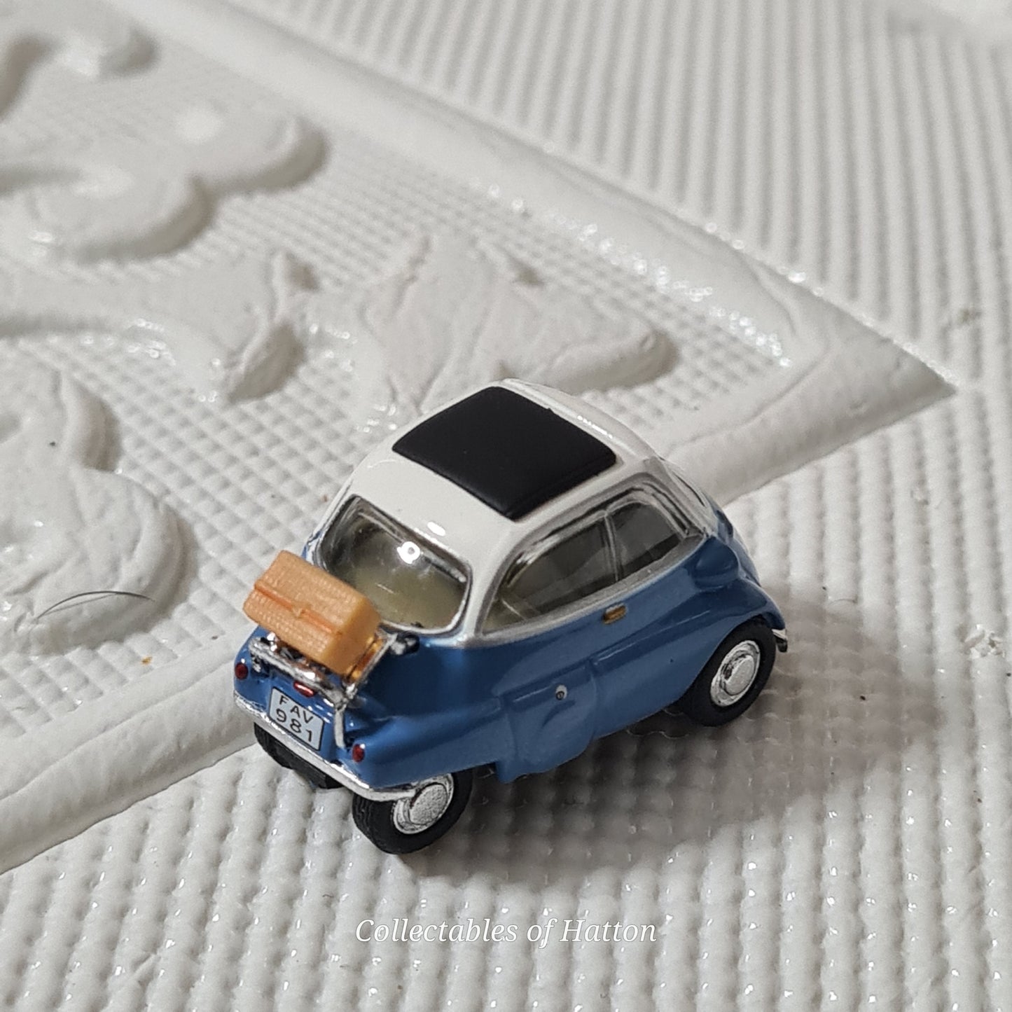 Oxford Cararama Diecast 1:76 BMW Isetta Microcar blue white loose excellent