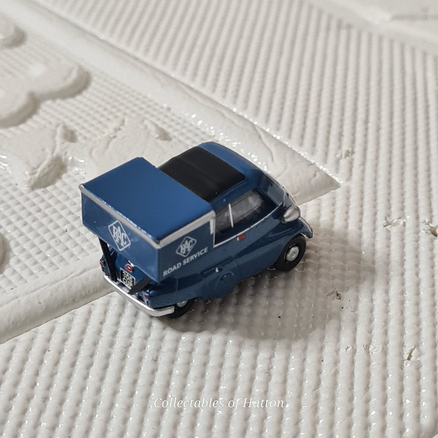 Oxford Diecast 1:76 BMW Isetta RAC Microcar blue white loose excellent