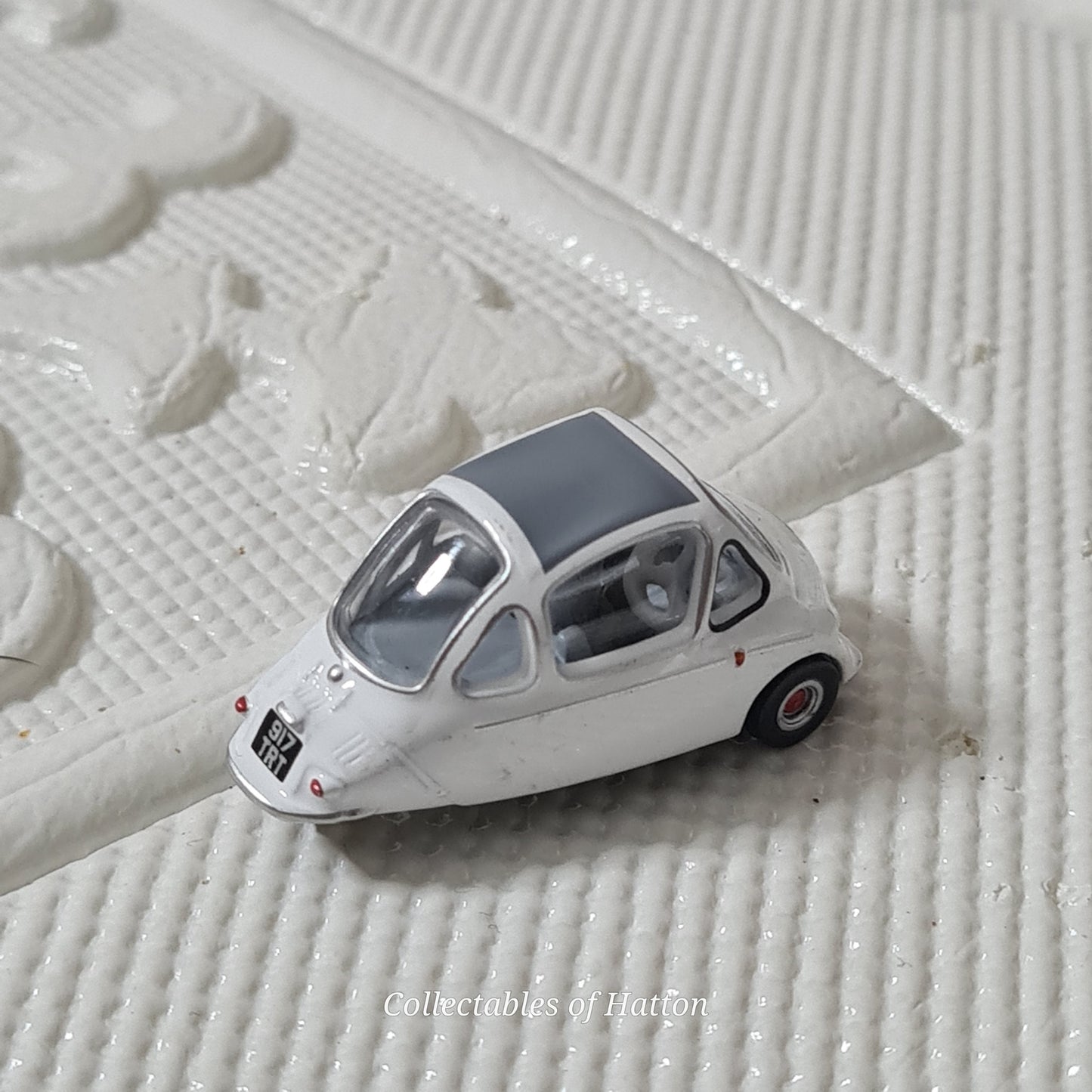 Oxford Diecast 1:76 Heinkel Trojan Microcar White loose excellent