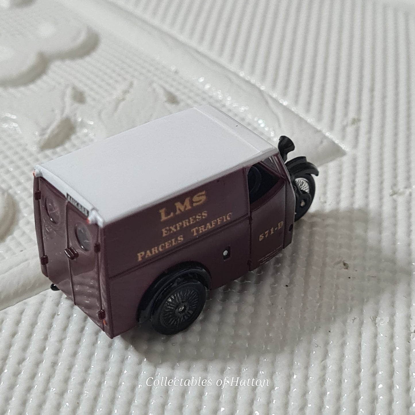 Oxford Diecast 1:76 Tricycle Van Trivan LMS Express parcels traffic loose excellent