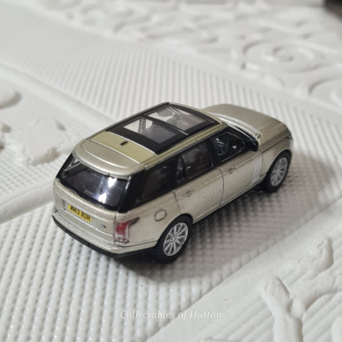 Oxford Diecast 1:76 2013 Range Rover metallic silver loose excellent