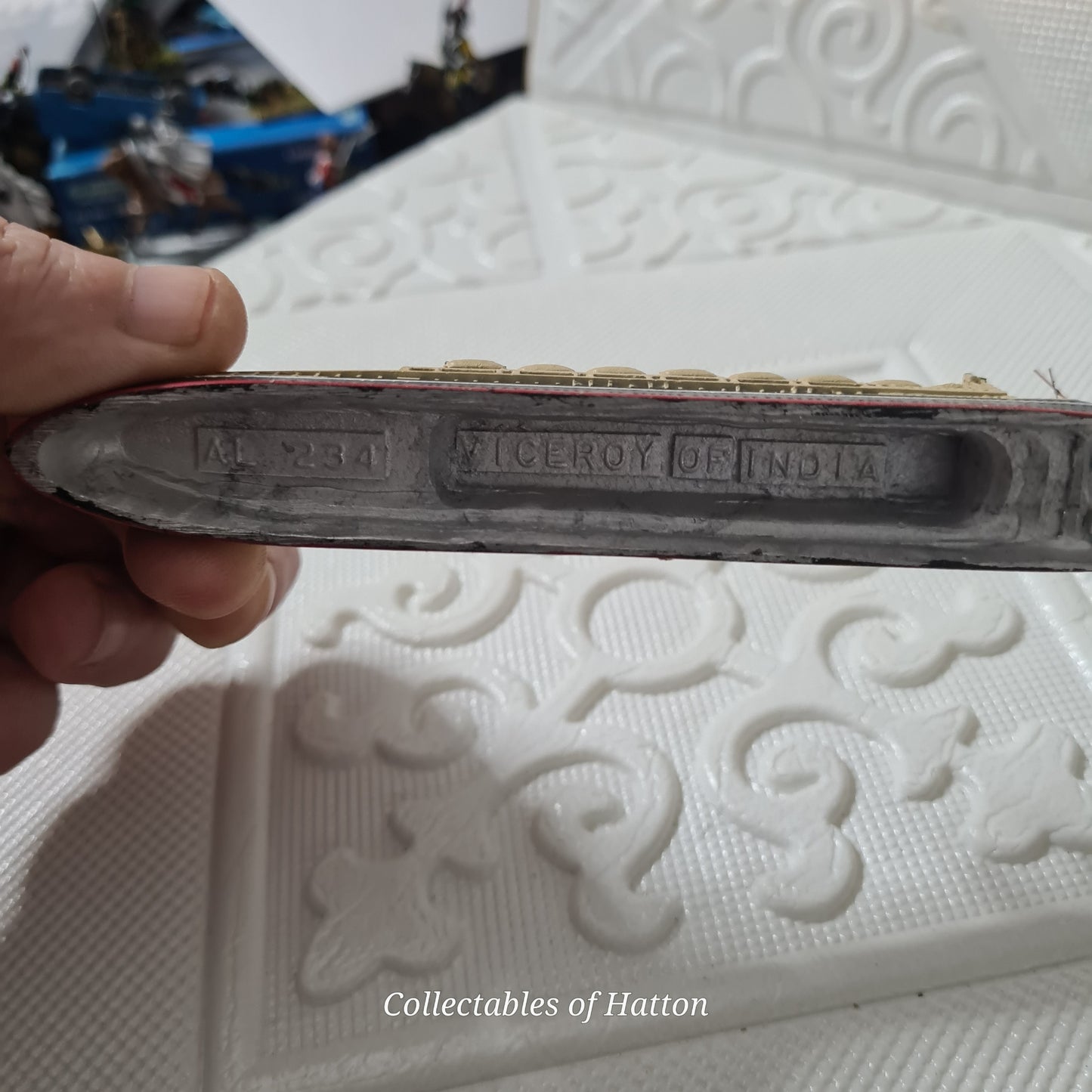 Albatros AL 234 1:1250 Viceroy of India waterline white metal ship rare model