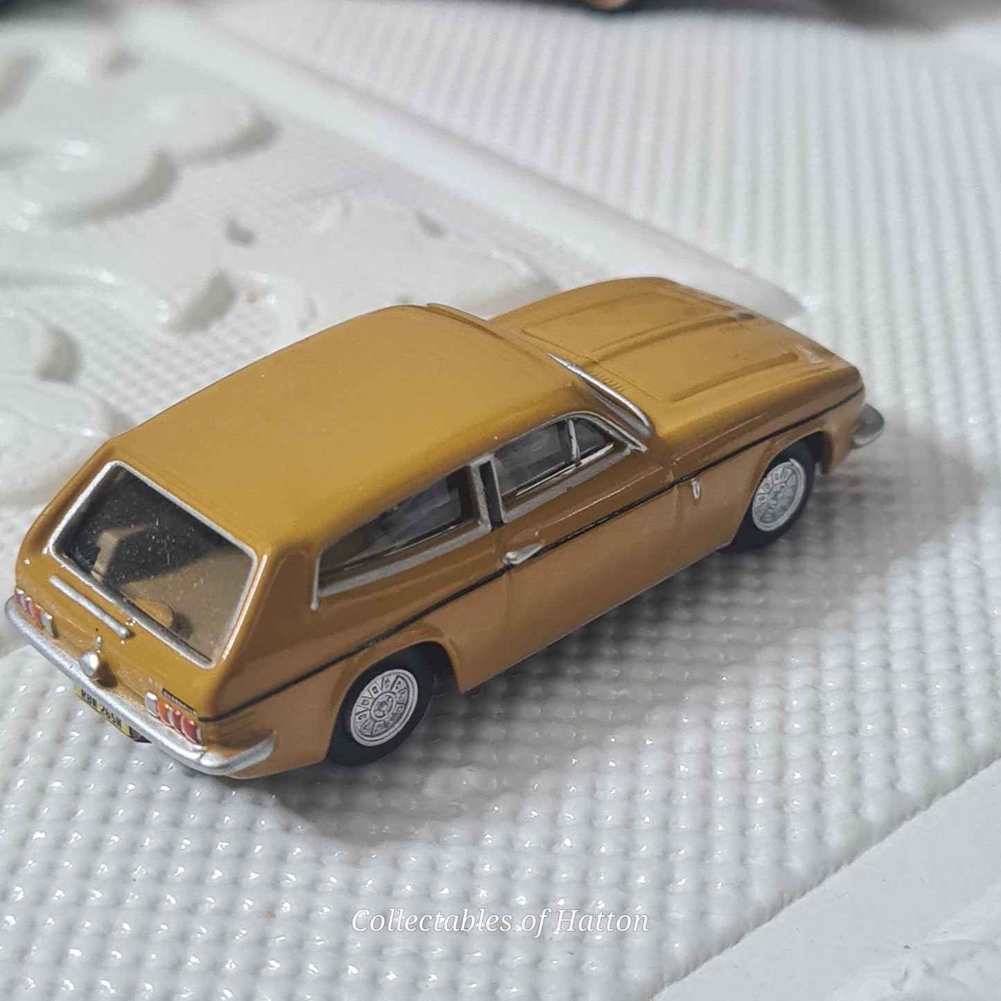 Oxford Diecast 1:76 Reliant Scimitar GTE Nevado Yellow loose excellent