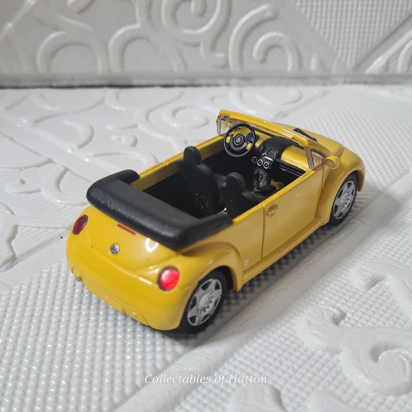 Art 263 Detail cars 1:43 Volkswagen Concept 1 vw beetle yellow cabriolet loose excellent