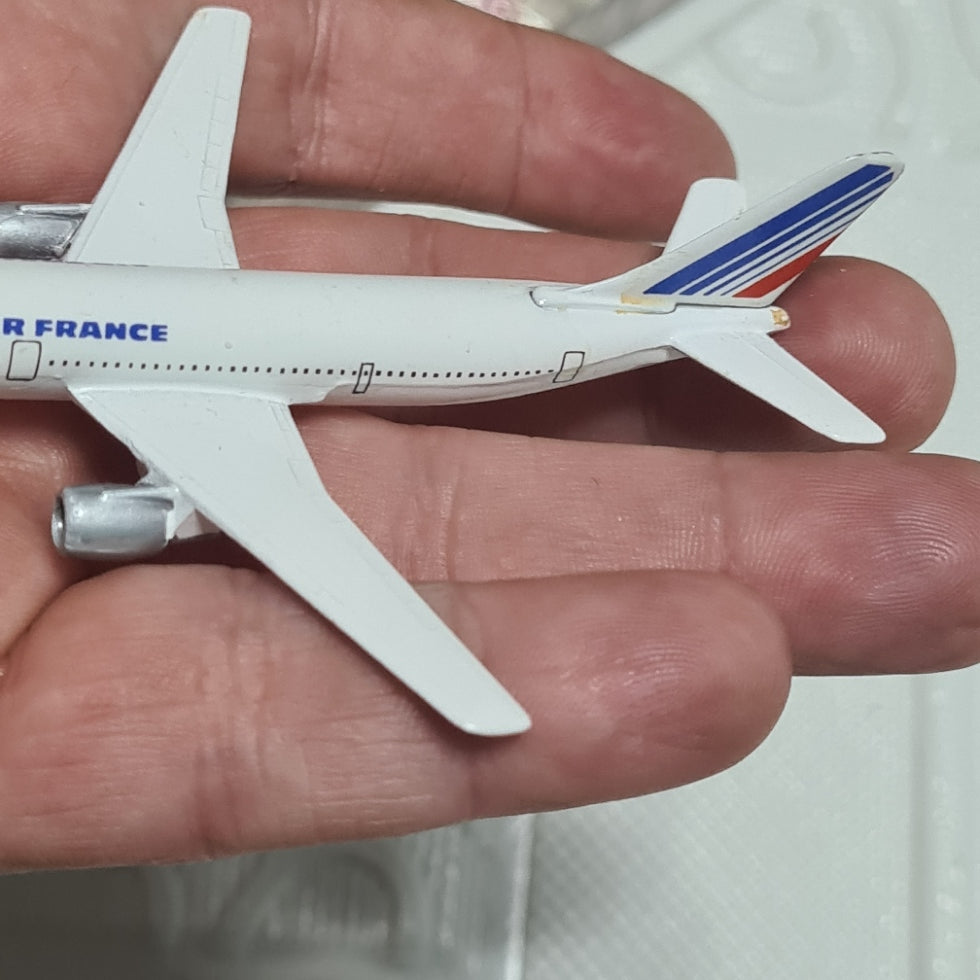 Schabak 1:600 Airbus A-300B Air France made Germany diecast plane 335/795
