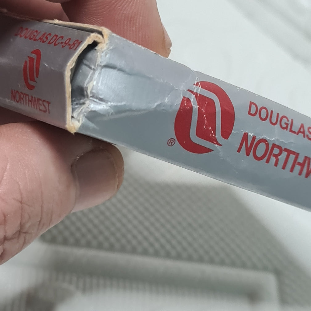 Schabak 1:600 Douglas DC-9-81 Northwest Germany diecast plane 904/37