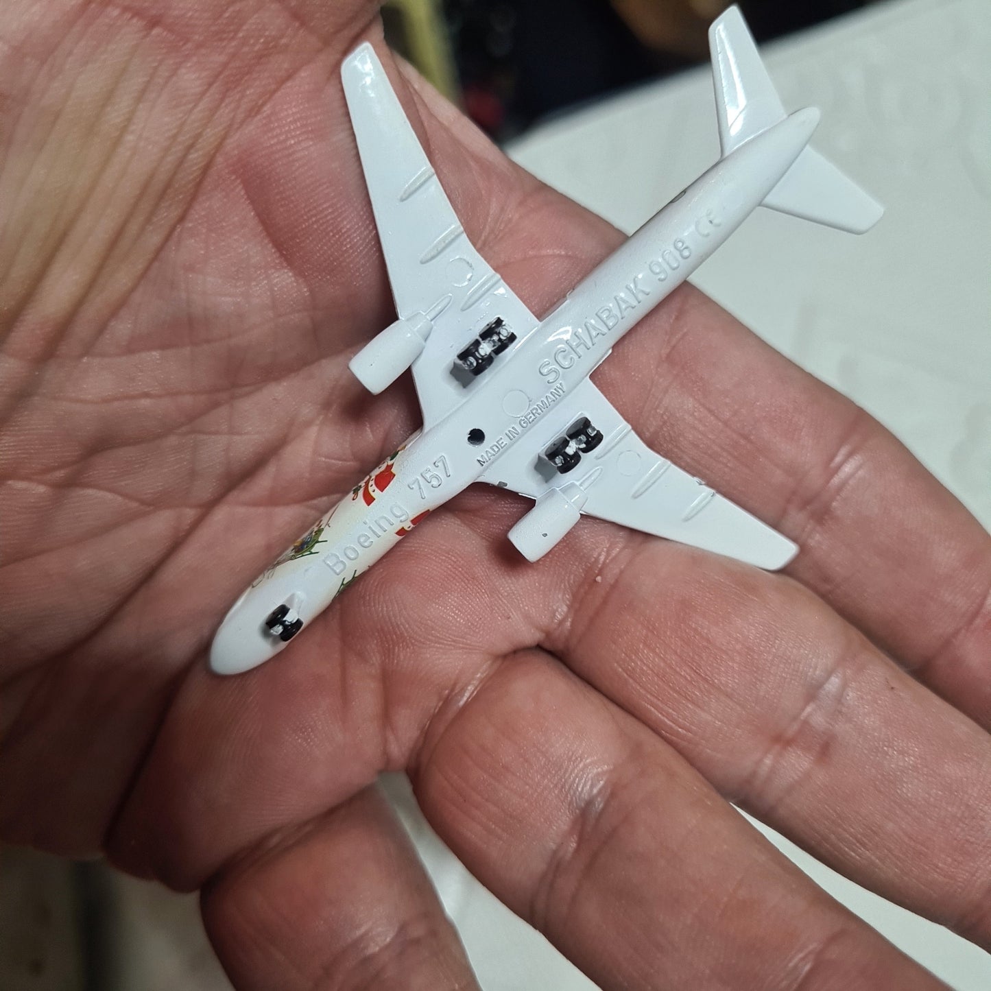 Schabak 1:600 Boeing 757 Finnair Santa variant Germany diecast plane 908/59 s