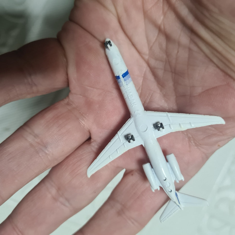 Schabak 1:600 McDonnell Douglas MD-82 Finnair Germany diecast plane 904/59