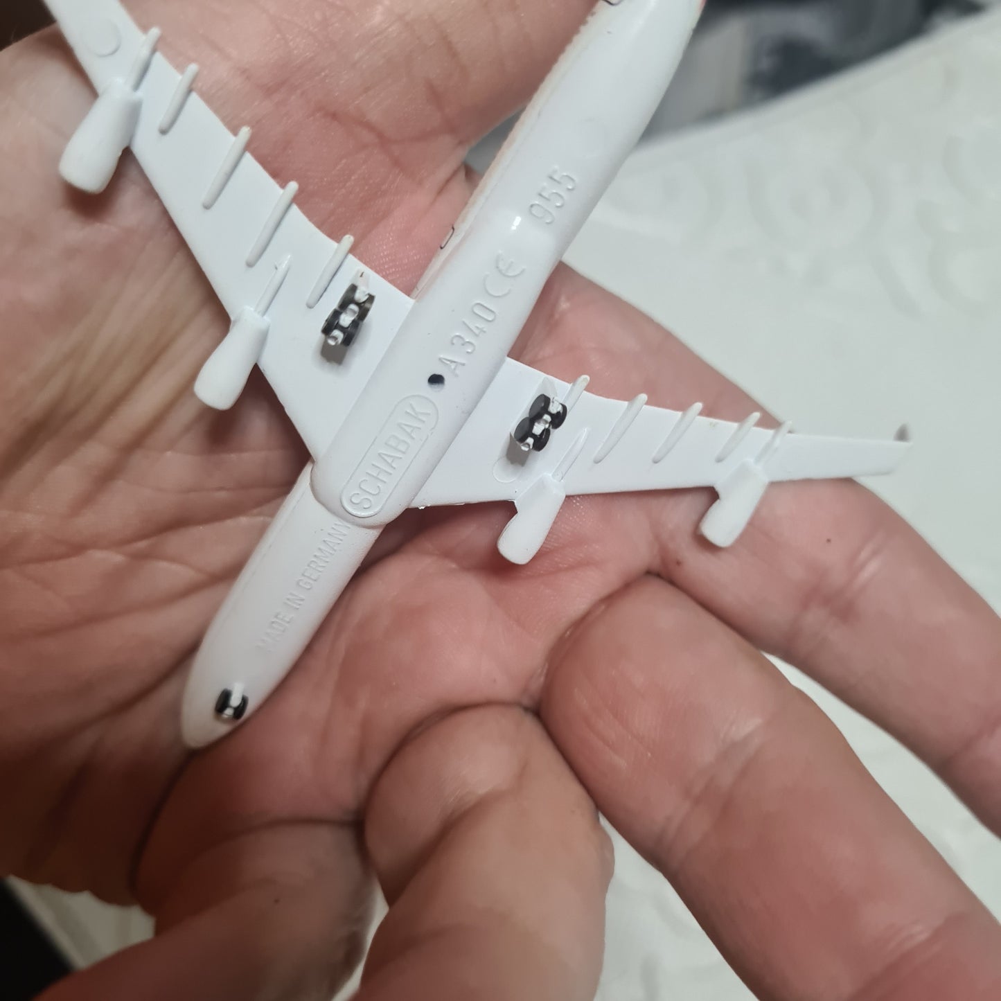 Schabak 1:600 Airbus A-340 Philippine Airlines Germany diecast plane 955/90