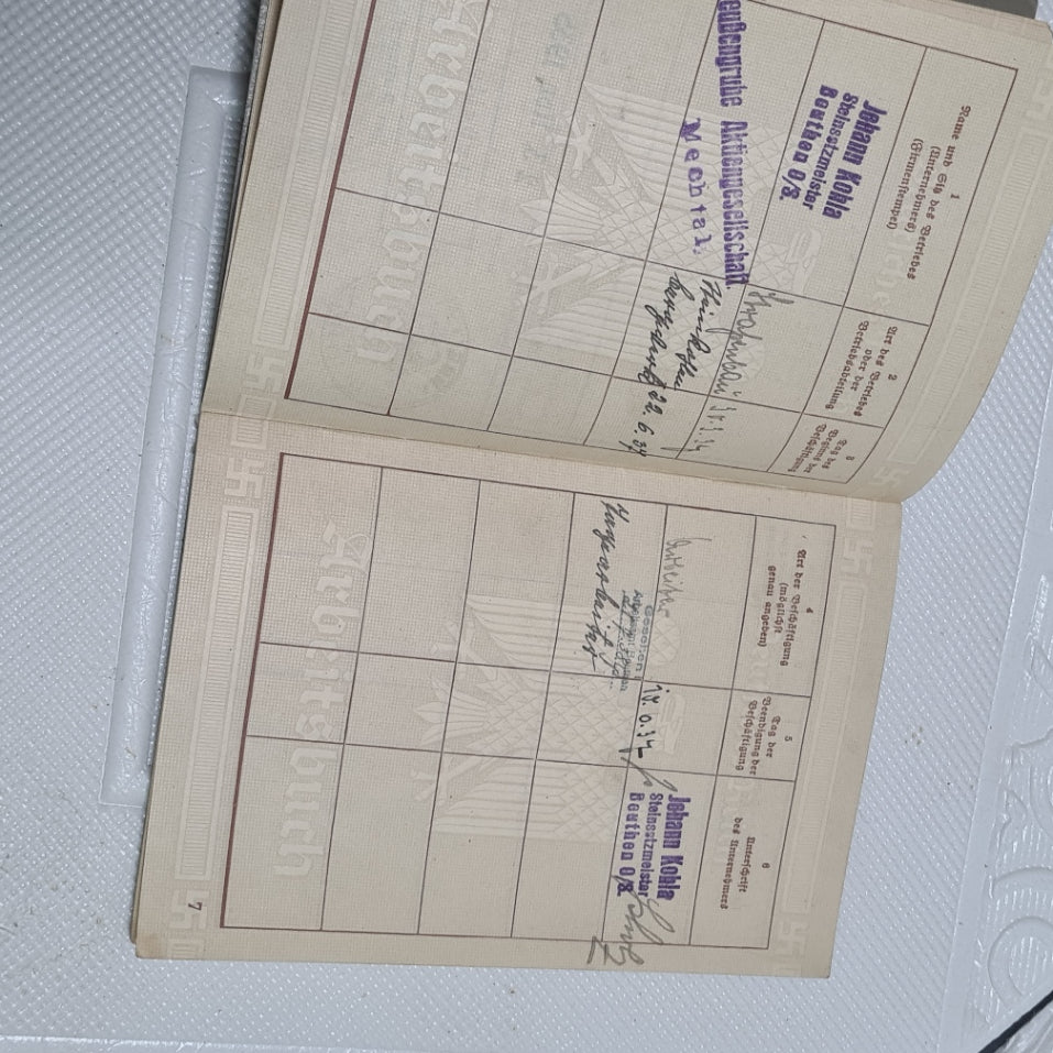 Deutches Reich Arbeitsbuch 1930's 40's Labour book papers please very nice example ww2