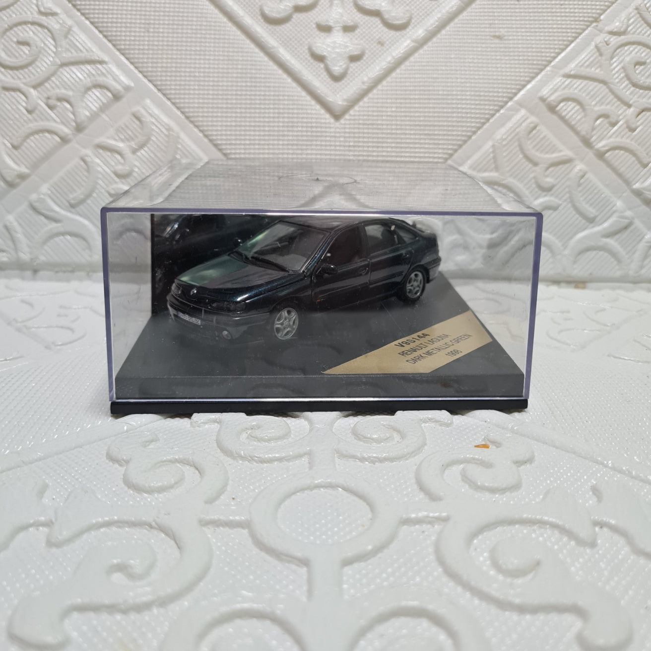 V98144 Vitesse 1:43 Renault Laguna Dark metallic green 1998 boxed diecast