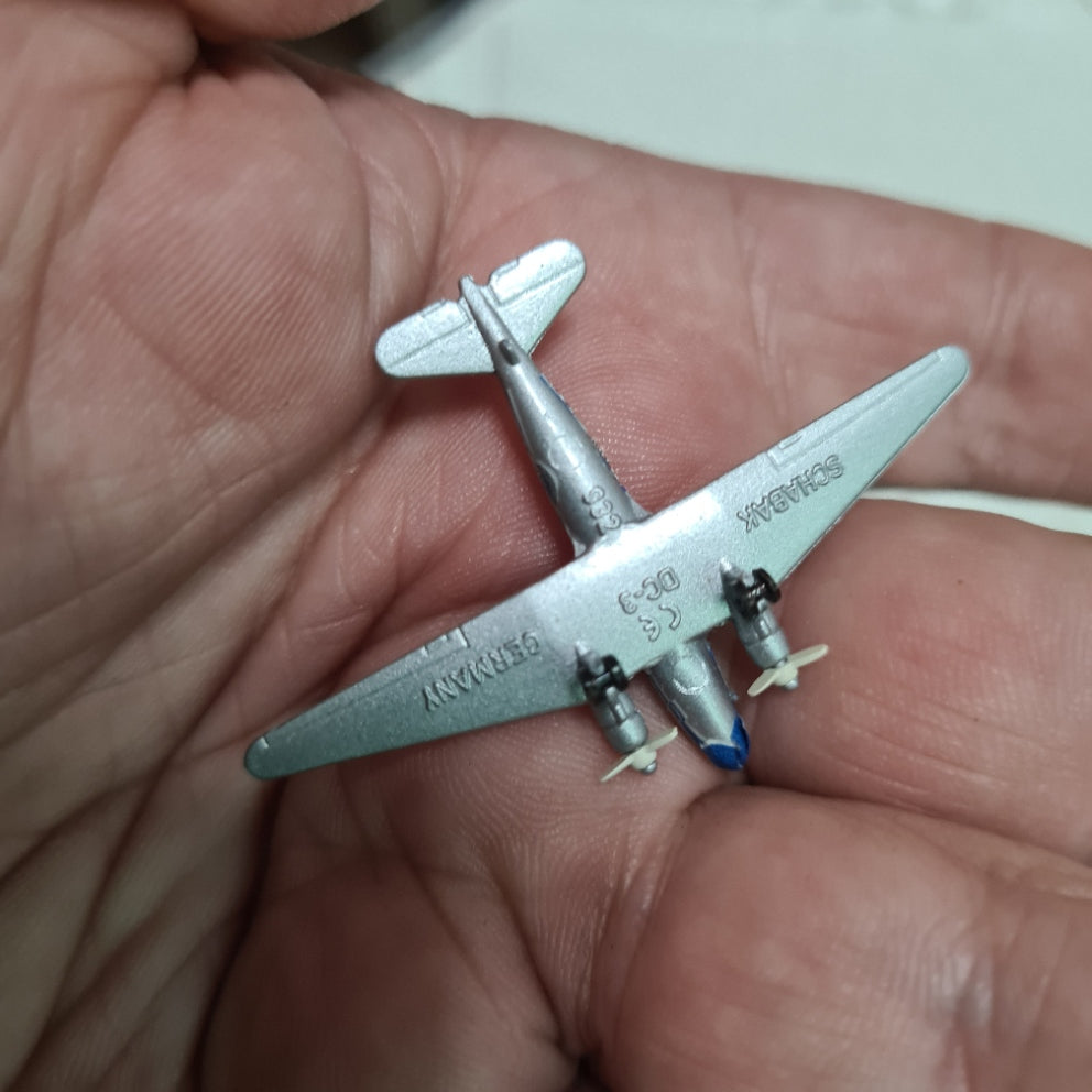 Schabak 1:600 Douglas DC-3 DDA miniature German made diecast model plane 932/89