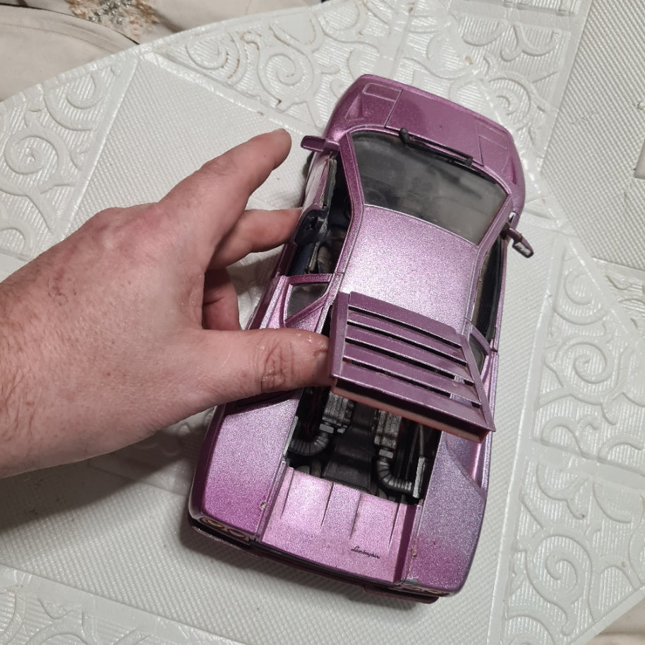 Maisto 1:18 Lamborghini Diablo dark metallic pink diecast model used will show some wear