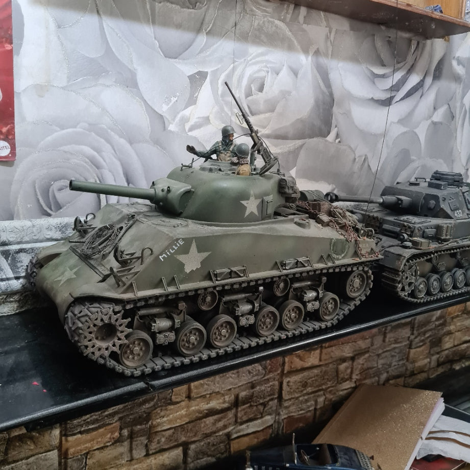 Tamiya 1:16 RC Radio controlled WW2 American Sherman Tank "Millie" pro built painted