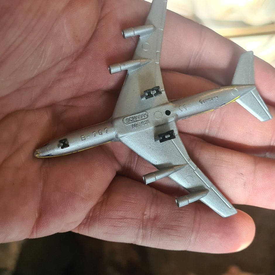 Schabak 1:600 Boeing 707 Lufthansa diecast plane 935/1 boxed very good