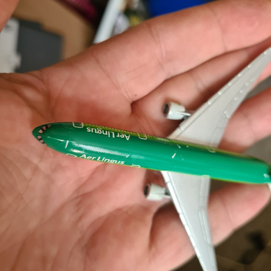 Schabak 1:600 MCDONNELL DOUGLAS MD-11 Aer Lingus diecast plane 943/97 nice boxed