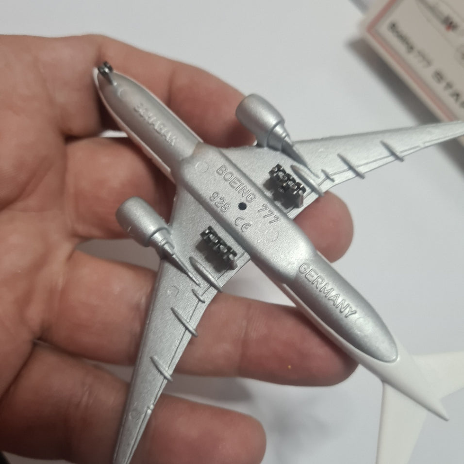 Schabak 1:600 Boeing 777 Airlines "Sirius" diecast plane 928/11 VGC boxed