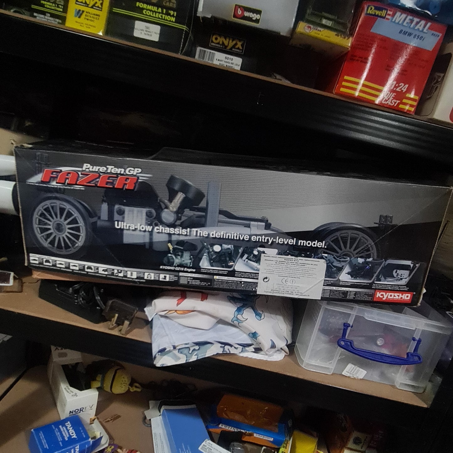 Kyosho Pureten GP Fazer AMG Mercedes Benz C-Class DTM 2005 nitro 1:10 RC Car used