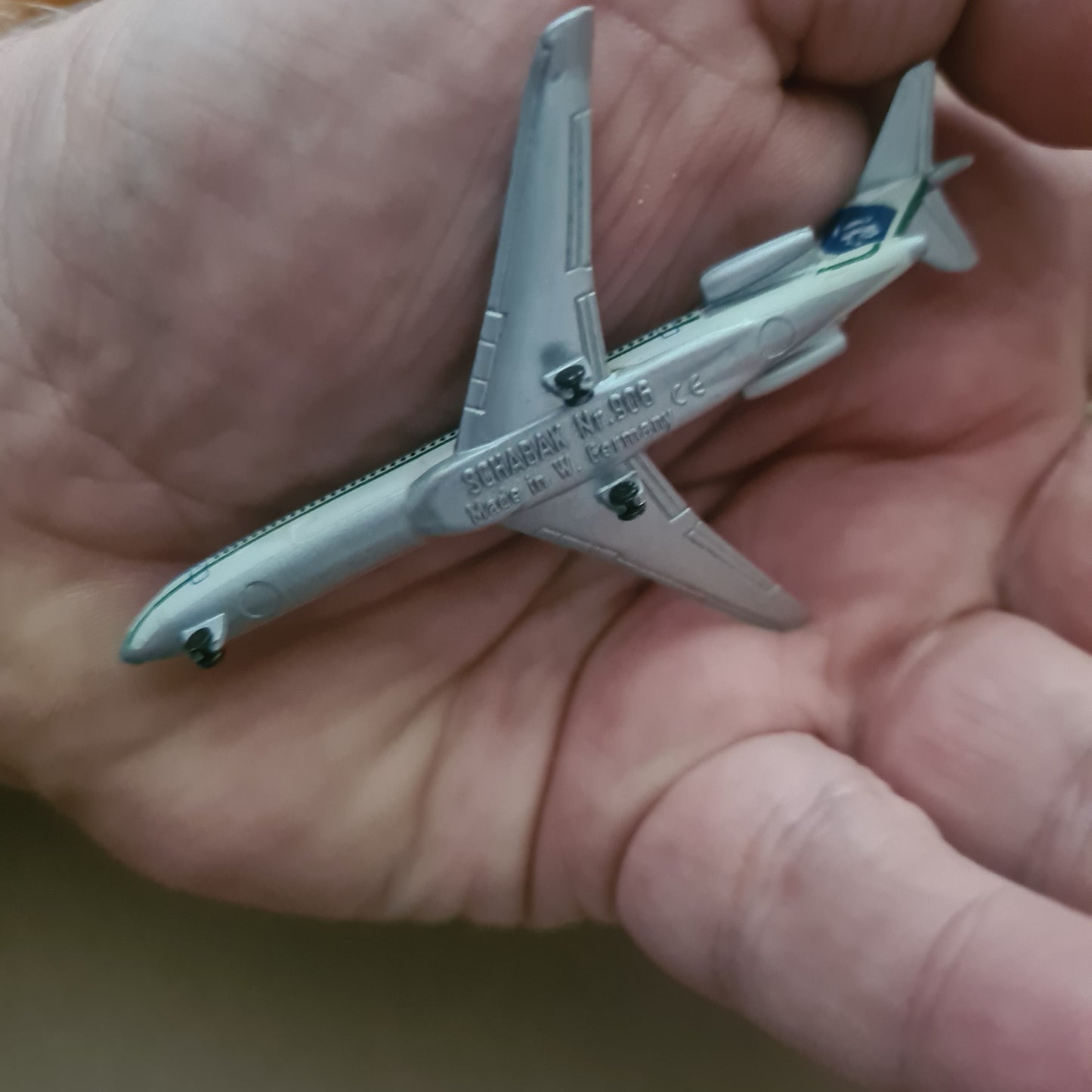 Schabak 1:600 Boeing 727 Alaska Airlines diecast plane 906/104 Good boxed