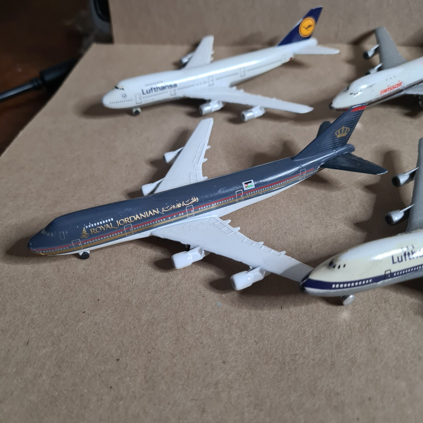 Schabak 1:600 various loose commercial airlines 747's etc mixed ex-display diecast planes bundle lot 20