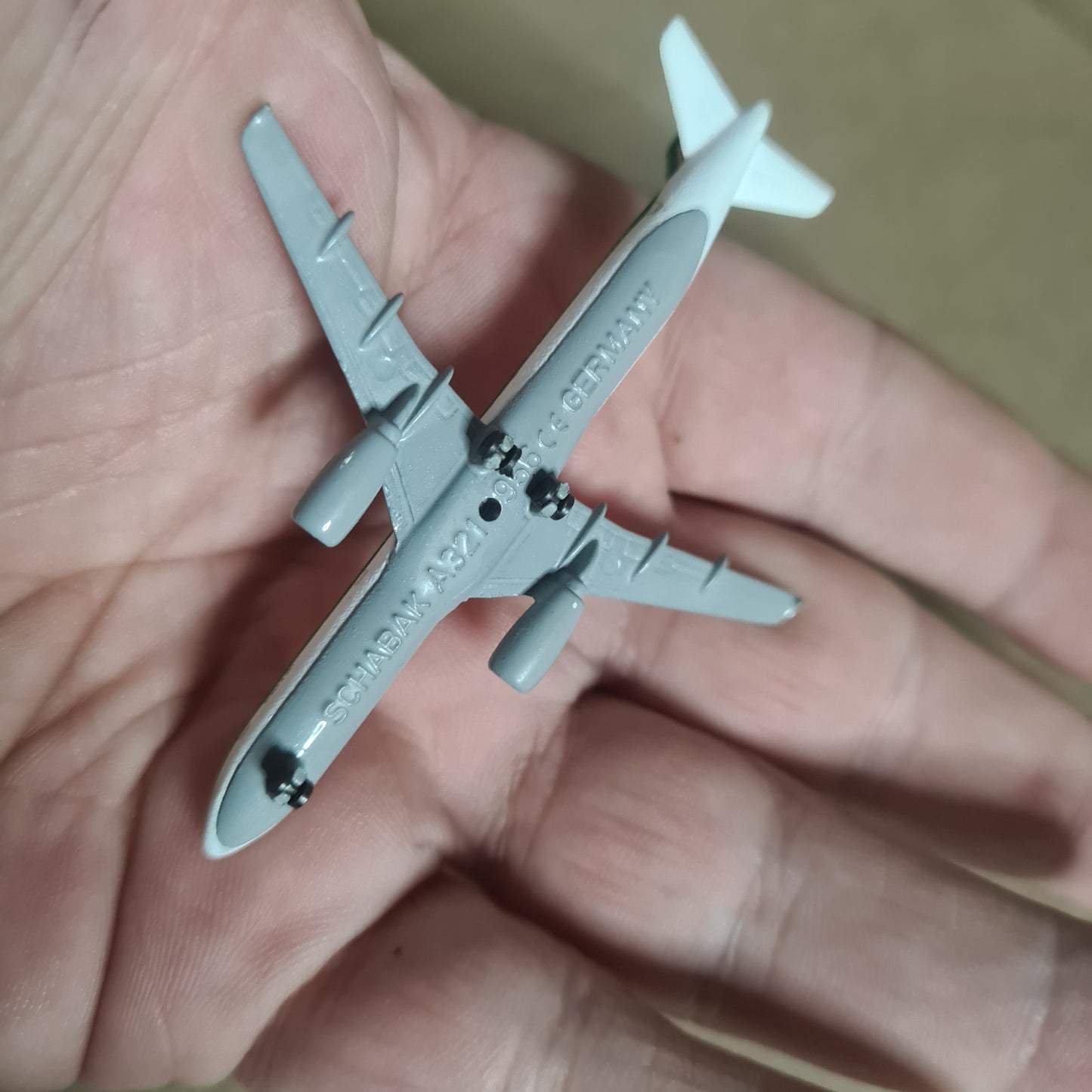 Schabak 1:600 Airbus A-321 Alitalia German diecast plane 956/15 VGC Boxed