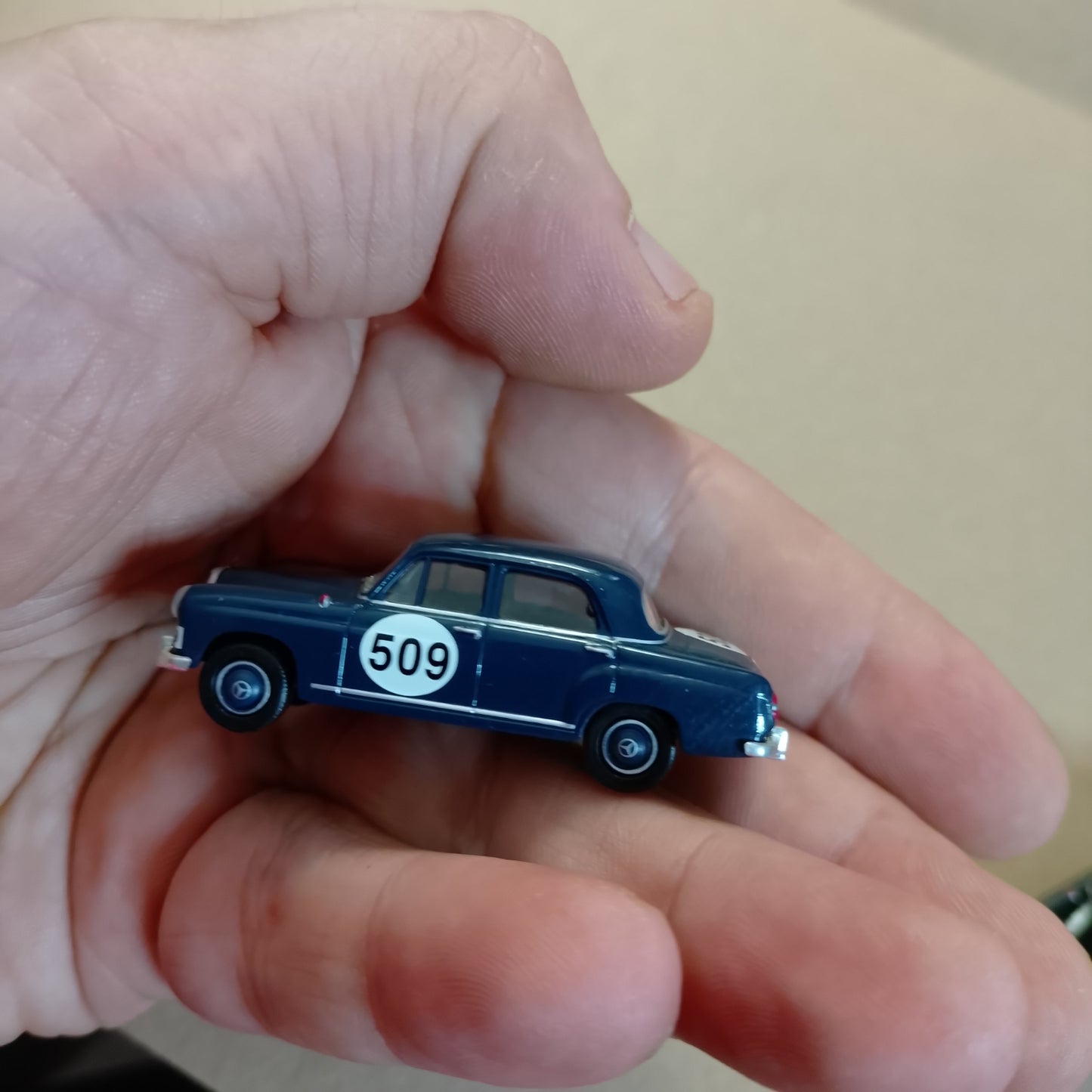 Brekina 1:87 classic Mercedes 180 190 vehicles nice loose lot x2