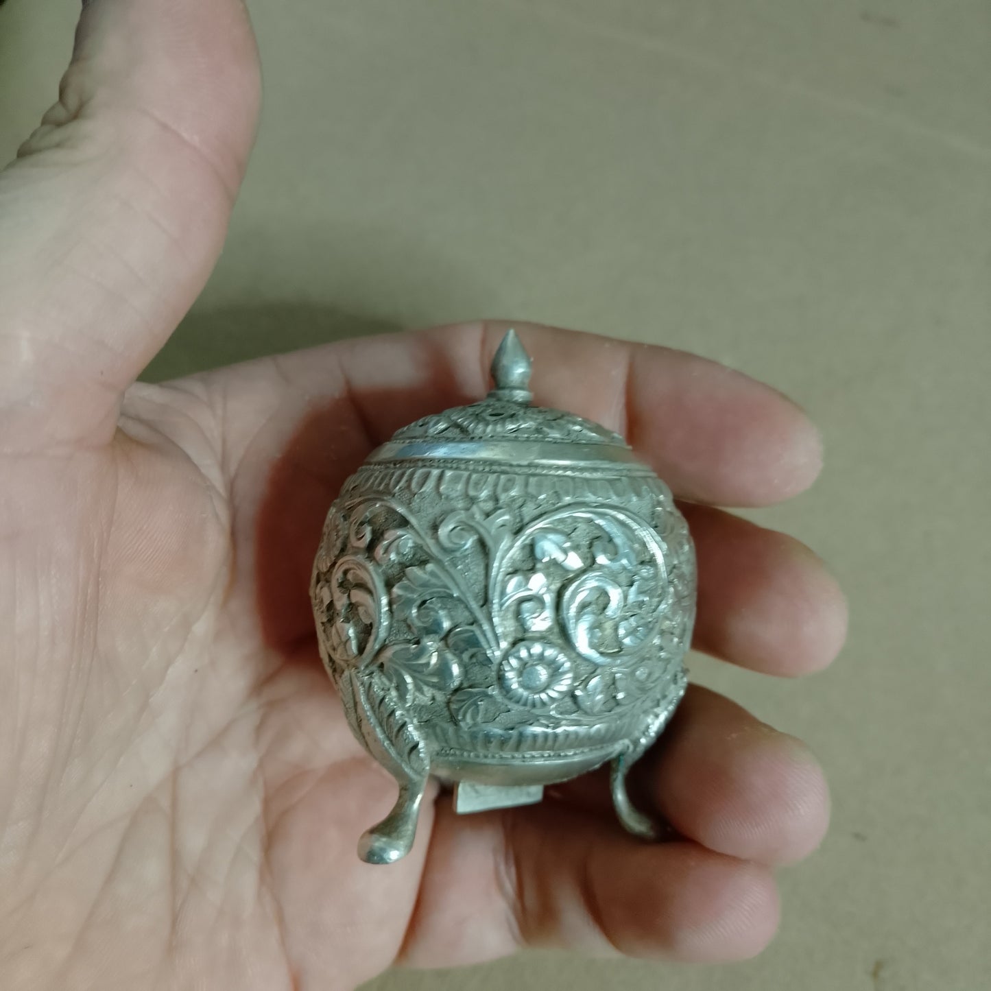 Vintage solid silver condiment pot Indian Kutch Region 1890-1910 period 41grms