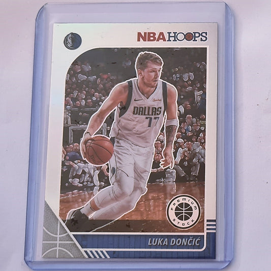 Luka Doncic 2019-20 Panini NBA Hoops Basketball Prizm refractor  #39 Dallas Mavericks mint sleeved