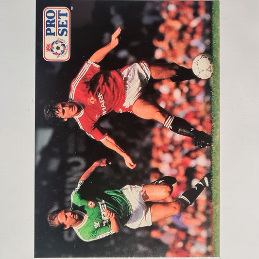 Mark Hughes 1991-92 Pro Set Football League Soccer #67 Manchester United Case Fresh Sleeved stunning example