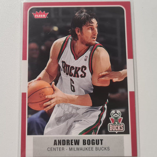 Andrew Bogut 2007-08 Fleer #88 NBA Basketball Team Milwaukee Bucks Very good Sleeved