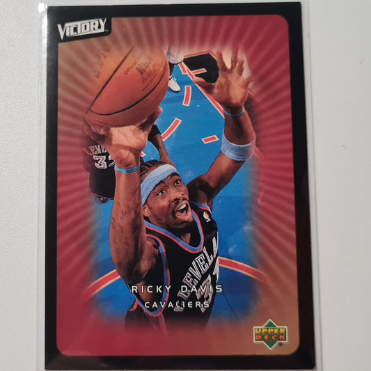 Ricky Davis 2003 Upper Deck Victory 99 #13 NBA Basketball Cleveland Cavaliers gut-sehr gut Ärmellos