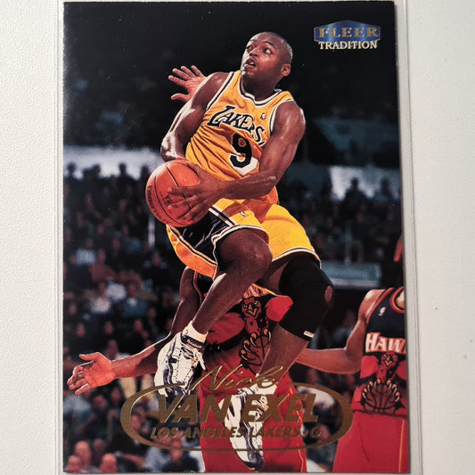 Nick Van Exel 1998 Fleer Tradition 98-99 #71 NBA Basketball LA Lakers Very good/Excellent Sleeved