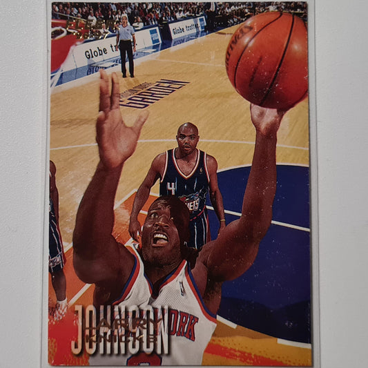 Larry Johnson 1997 Fleer 96-97 #225 NBA Basketball New York Knicks Ausgezeichnete Ärmel