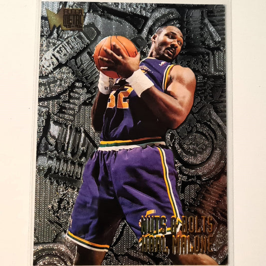 Karl Malone 1996 Fleer Metal Universe Nuts &amp; Bolts #214 NBA Basketball Utah Jazz Ausgezeichnet/Mintärmelig