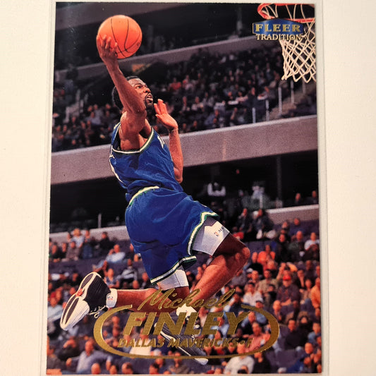 Michael Finley 1998 Fleer 98-99 #4 NBA Basketball Dallas Mavericks Ausgezeichnete Ärmel