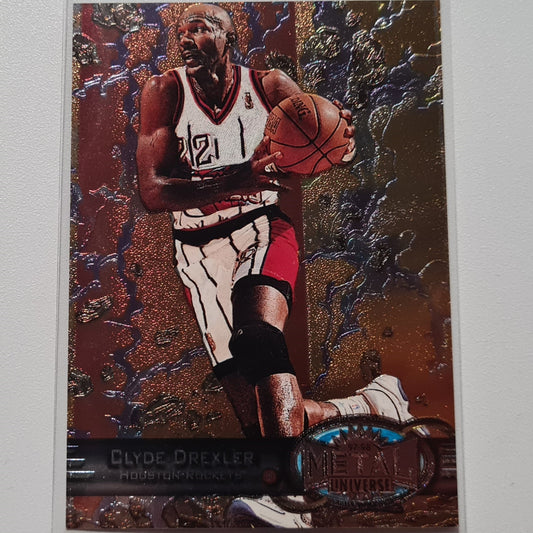 Clyde Drexler 1997 Skybox Metal Universe #93  NBA Basketball Houston Rockets Excellent Sleeved