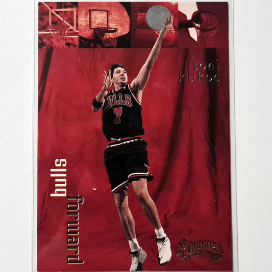 Toni Kukoc 1999 Skybox Thunder #7 NBA Basketball Chicago Bulls Fair Sleeved